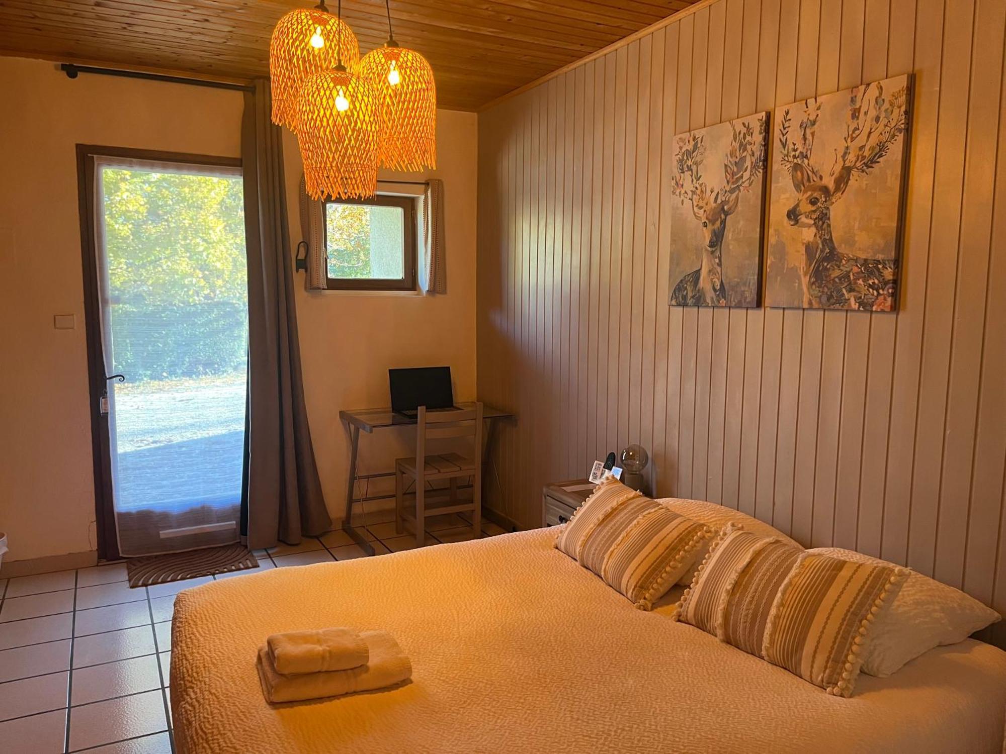 Logis Le Chalet Saint-Maurice-en-Trieves Екстер'єр фото