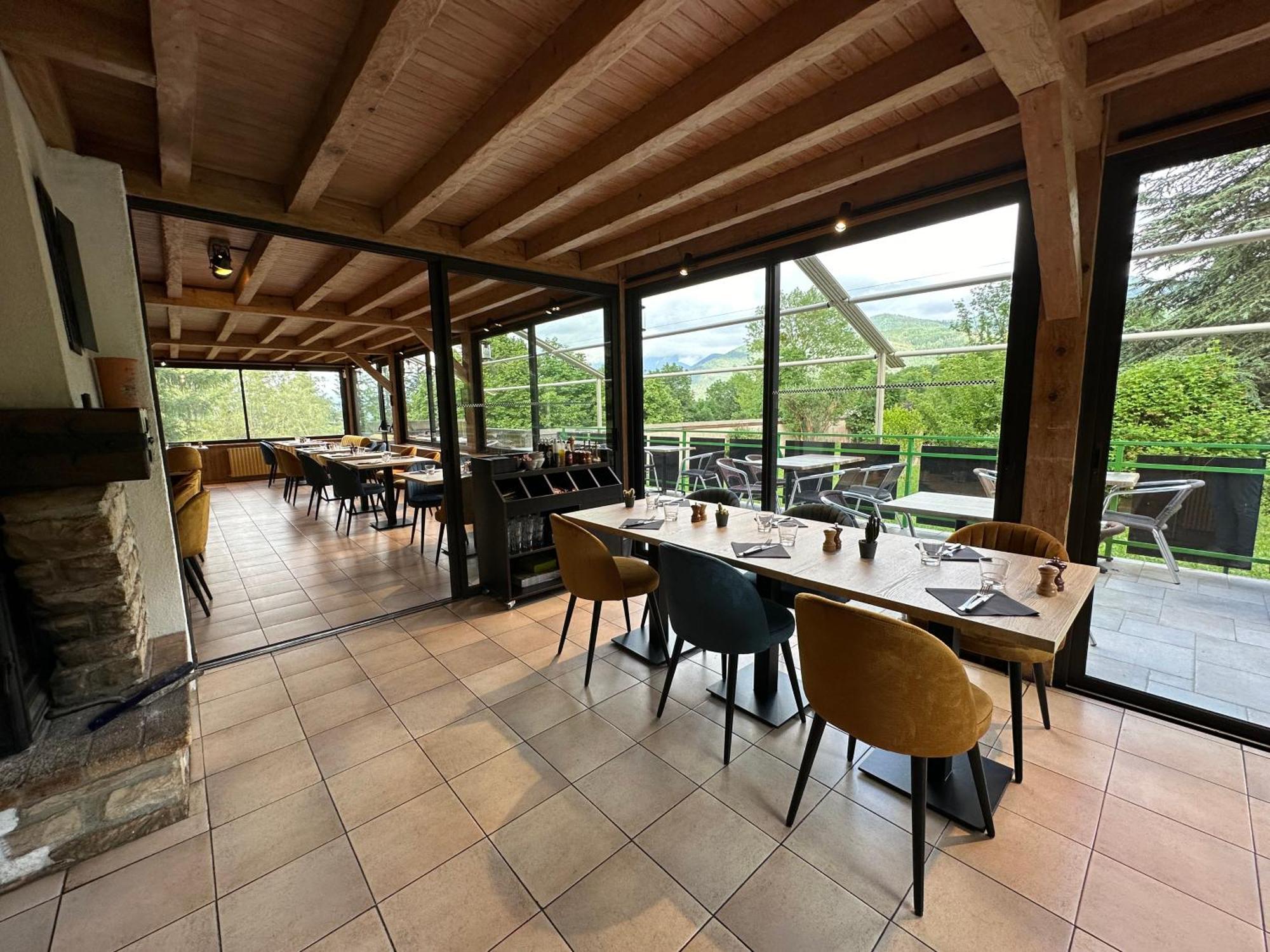 Logis Le Chalet Saint-Maurice-en-Trieves Екстер'єр фото