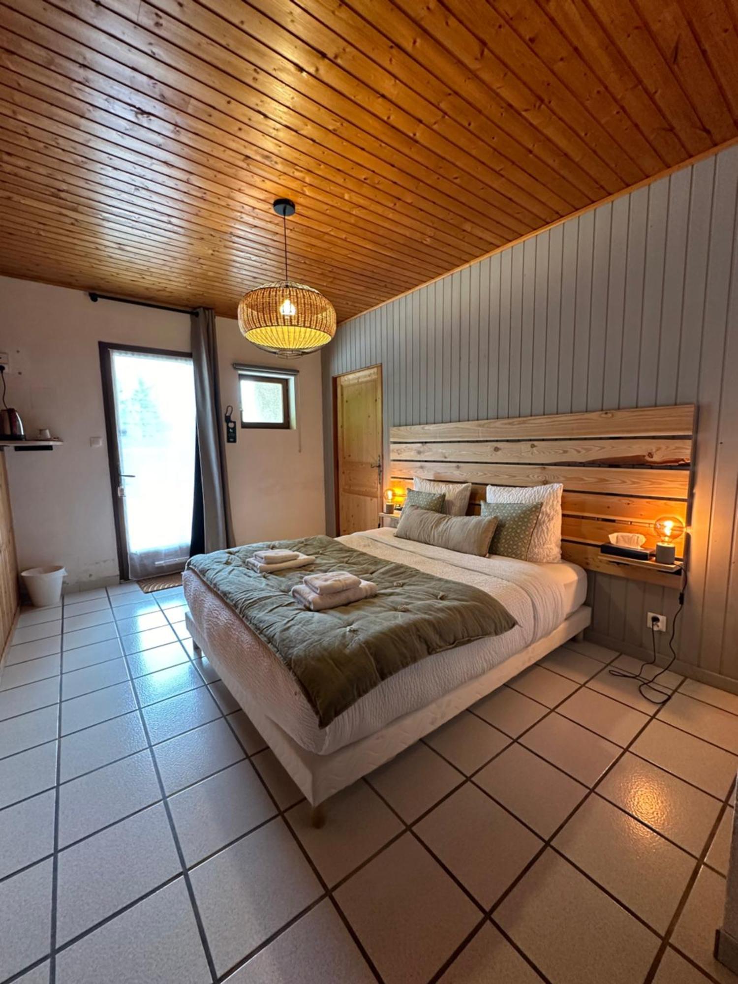 Logis Le Chalet Saint-Maurice-en-Trieves Екстер'єр фото